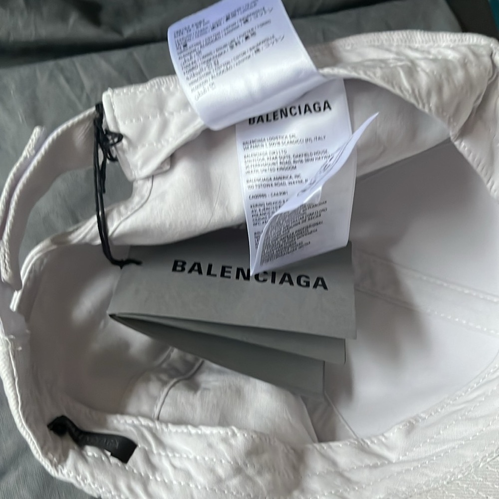 Balenciaga Political Stencil Cap in off white and black cotton drill medium NEW - Picture 10 of 10